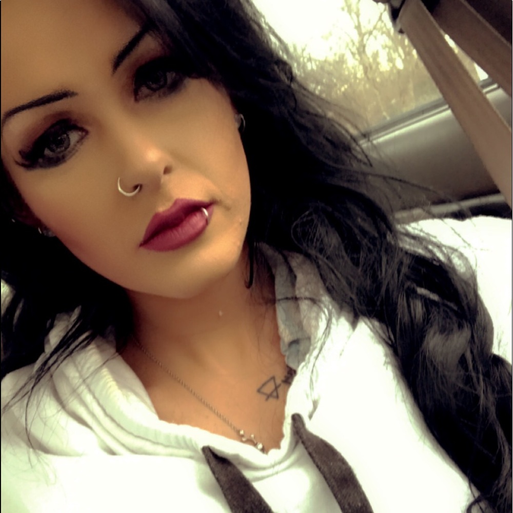 Meet your Posher, Cherokee